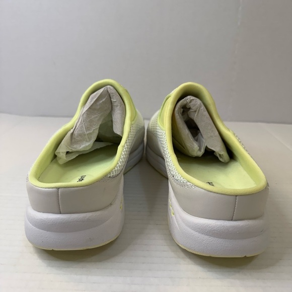 Easy Spirit Women's TravelTime Walking Mule Sneaker Slip-On - Picture 5 of 11